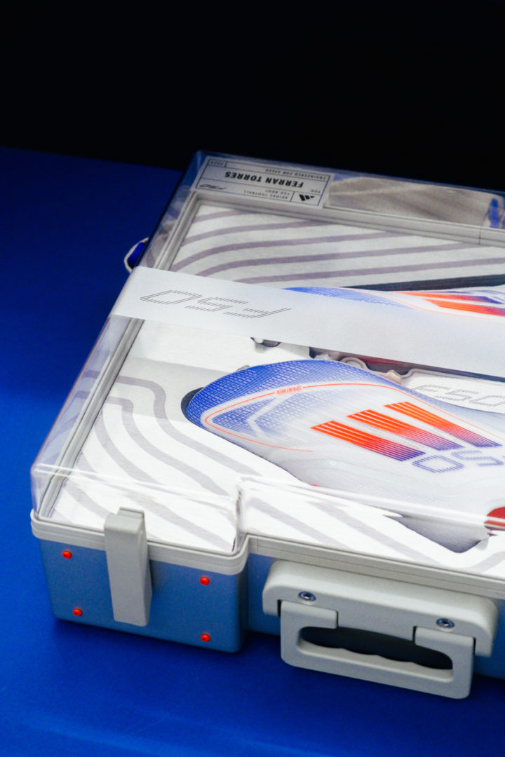 Lid of the OnRunning Box