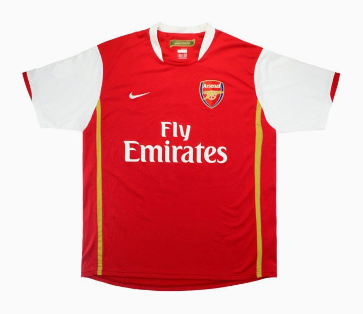 Fly emirates sponsor nike designer